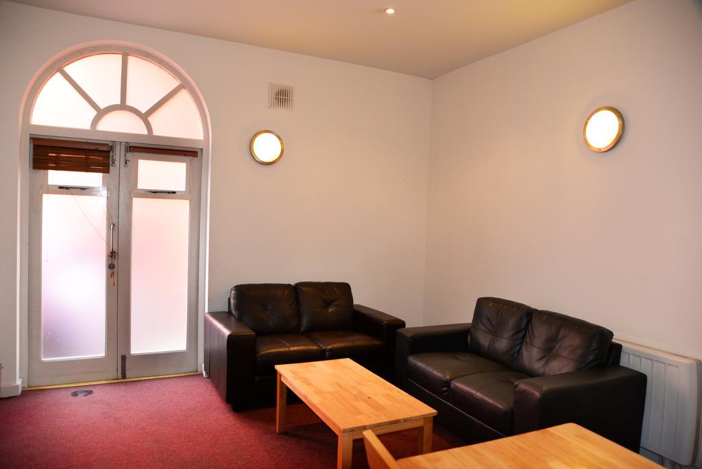 Blackmore Court Cork Room photo